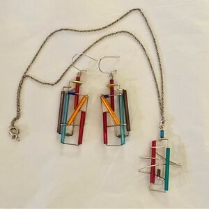 Vintage Unique Dangle Earrings w/ Matching Neclace 8” chain (16” laid flat)